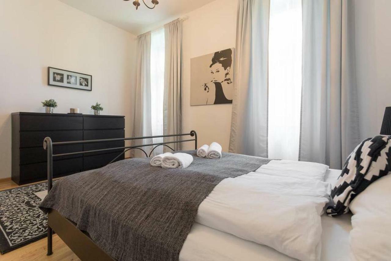 Spacious Vienna Central Station Residence Kültér fotó