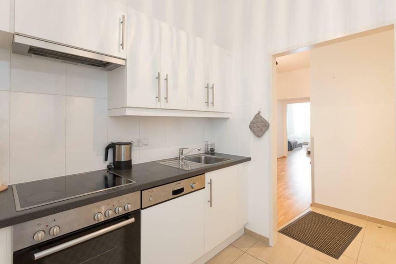 Spacious Vienna Central Station Residence Kültér fotó